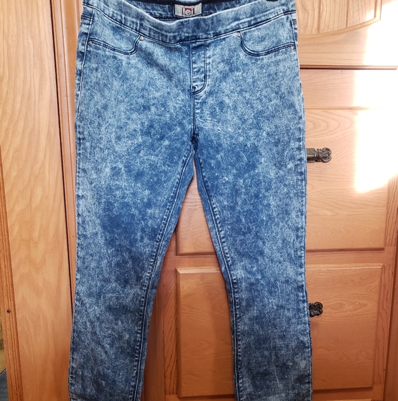 Jeans Bundle - Picture 4 of 4